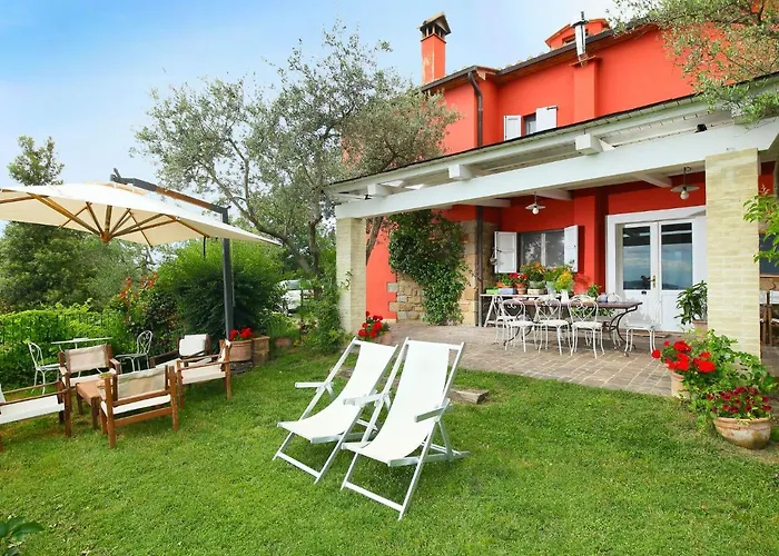 Paradiso By Interhome